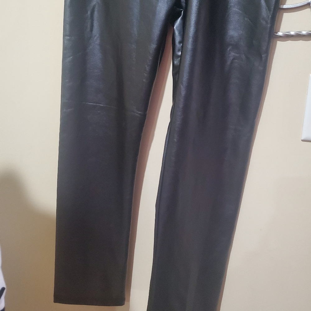 Hight waist pleather womens pants. (NOT leather) 55% polyester & spandax